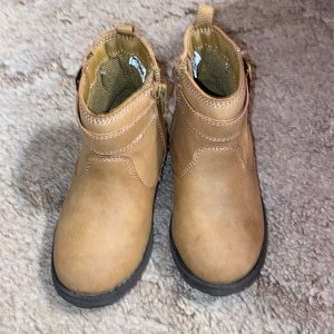 TODDLER BOOTS